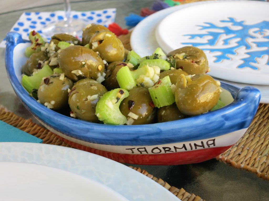 Sicilian cracked green olives