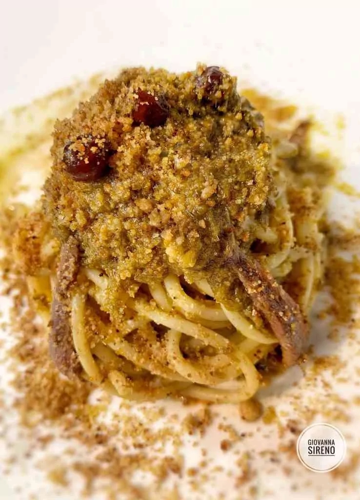 Spaghetti Acciughe & Muddica Fritta