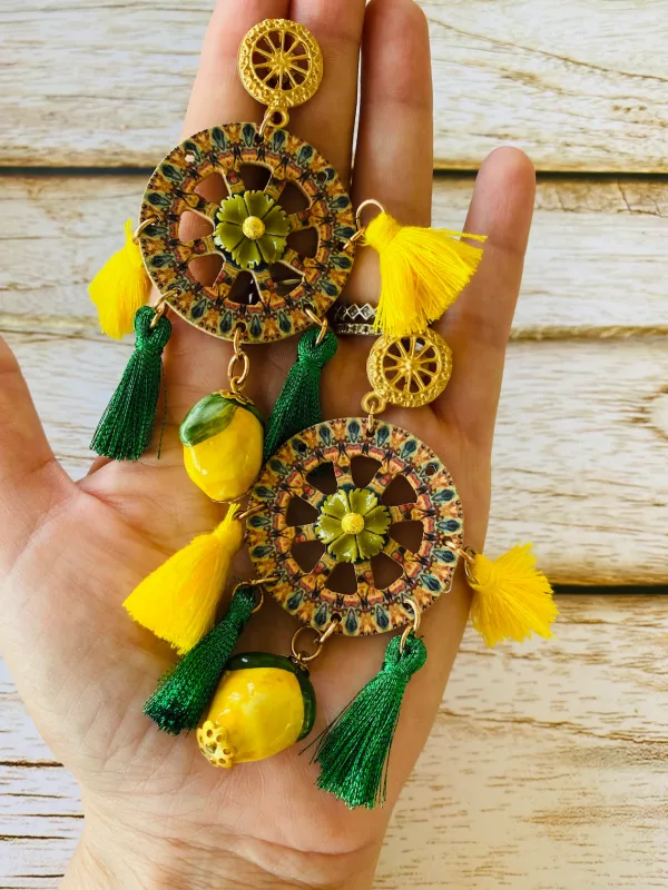 Sicilian carretto earrings by L'angolo Prezioso