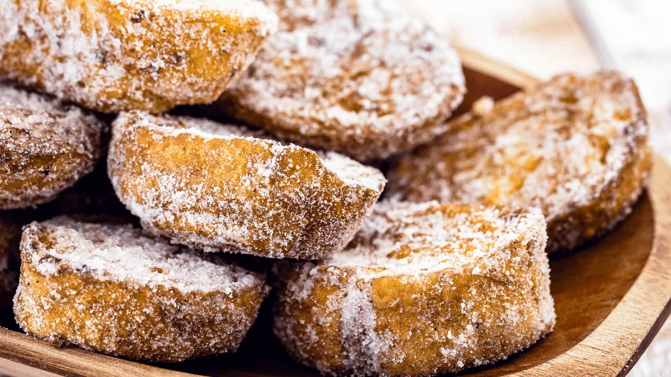 Fried bread with sugar